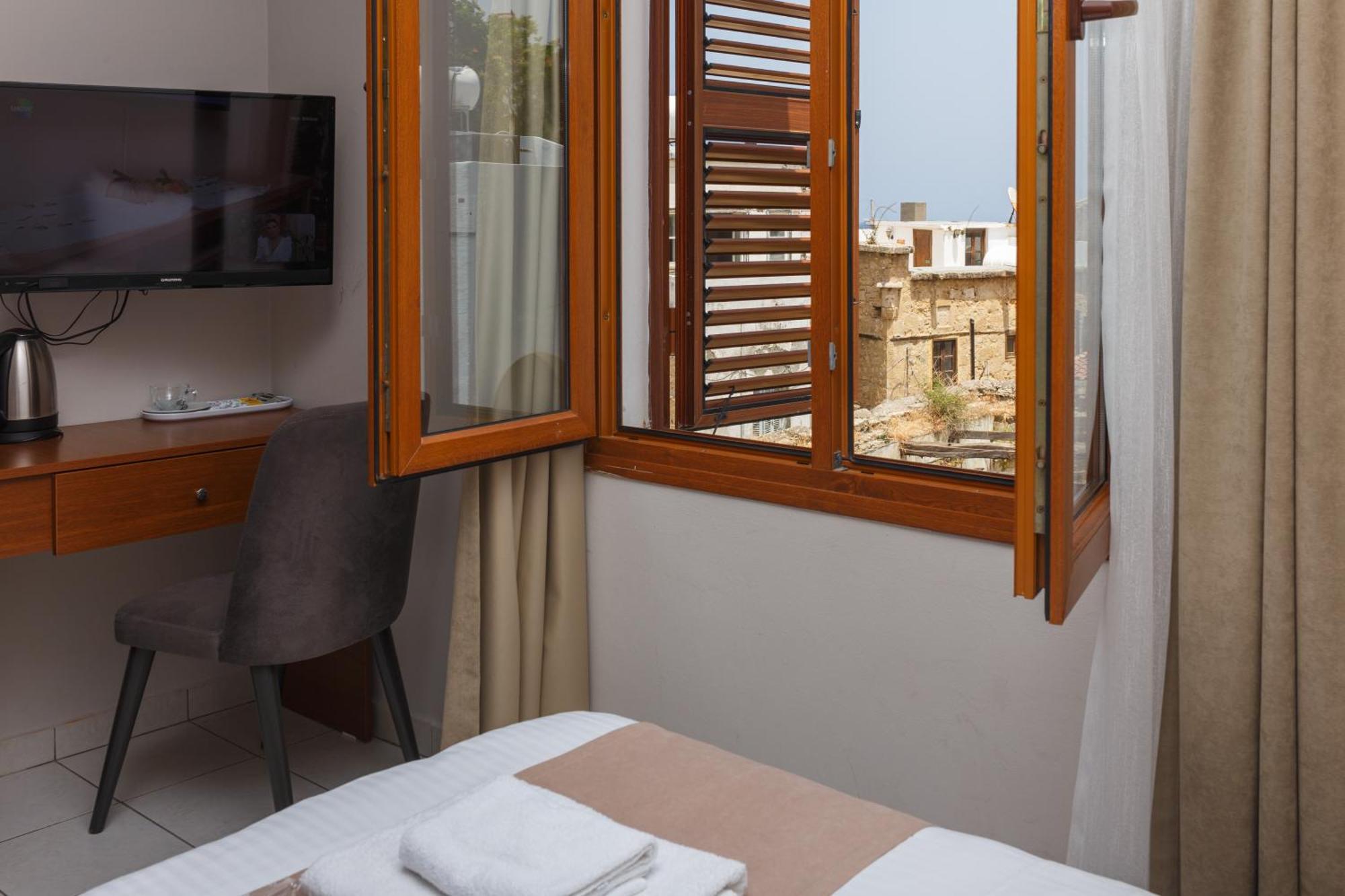 Homelike Guest House Kyrenia  Exteriér fotografie